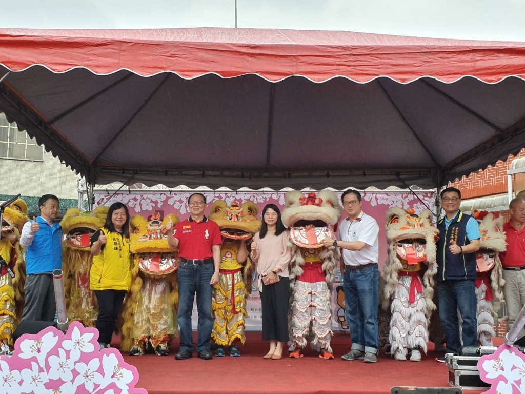 特邀吉慶國小擂鼓醒獅團等在地社團豐富活動內容