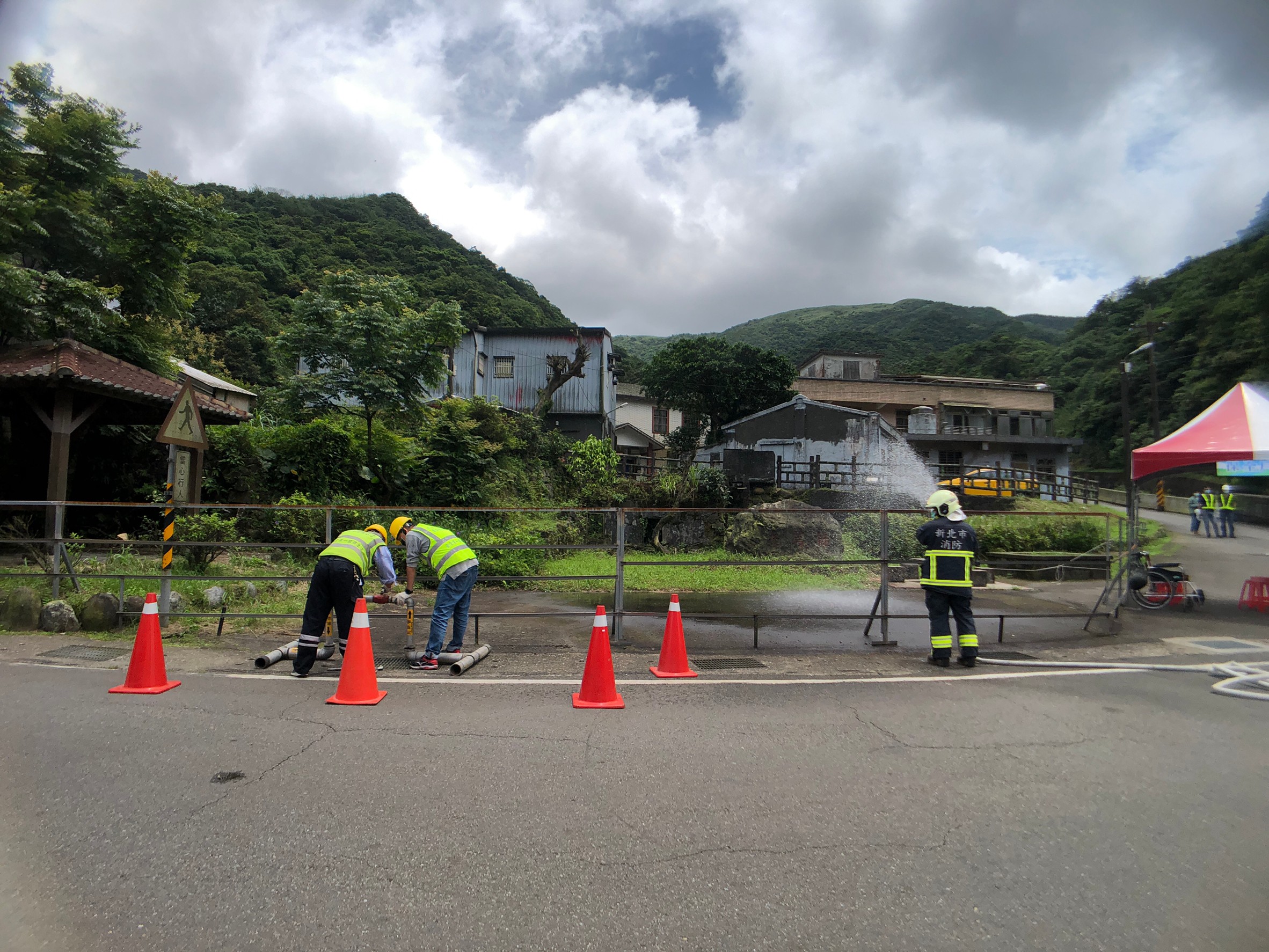 民生管線搶修(消防及瓦斯)