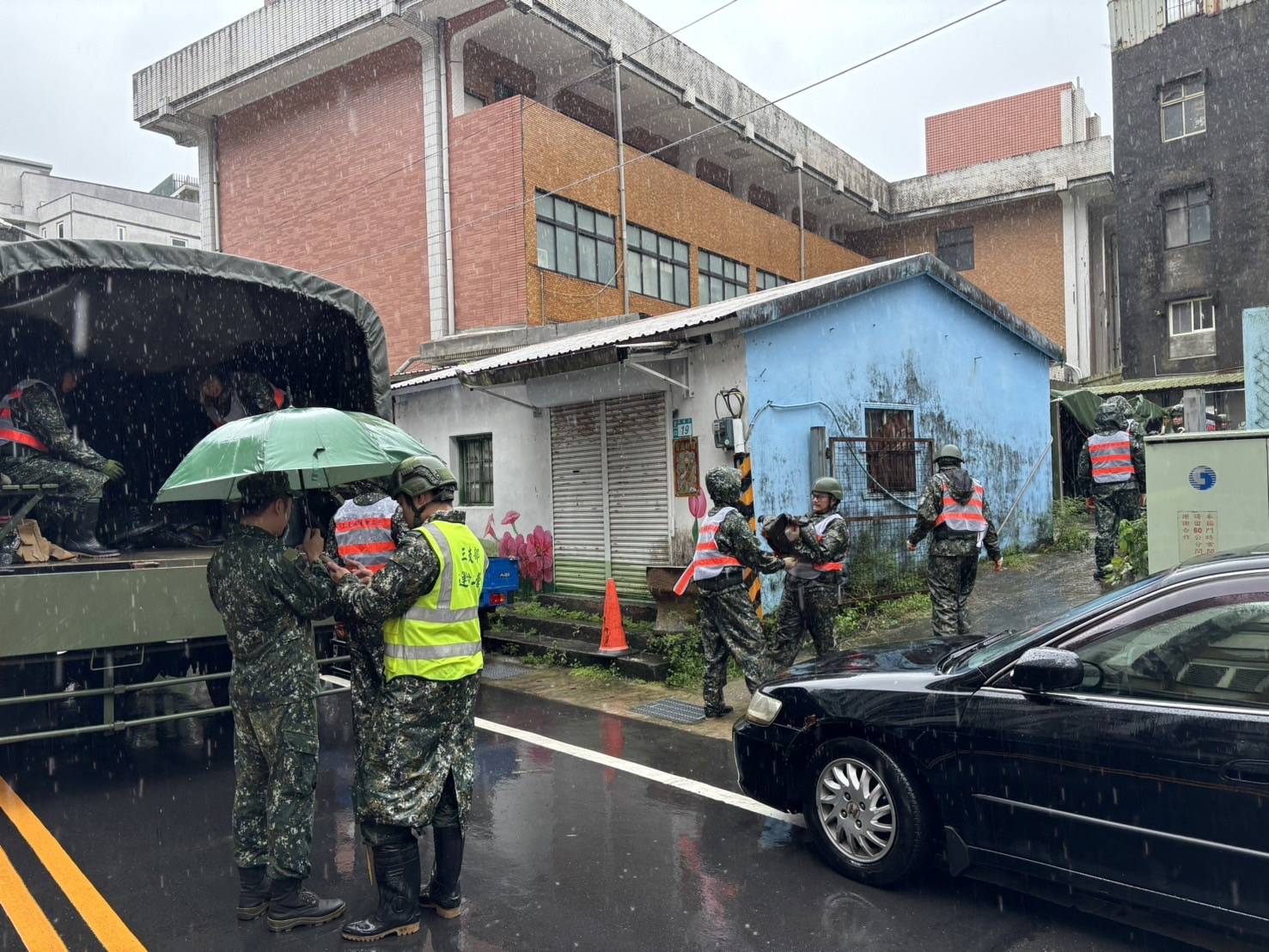 國軍協助瑞芳老街災後復原
