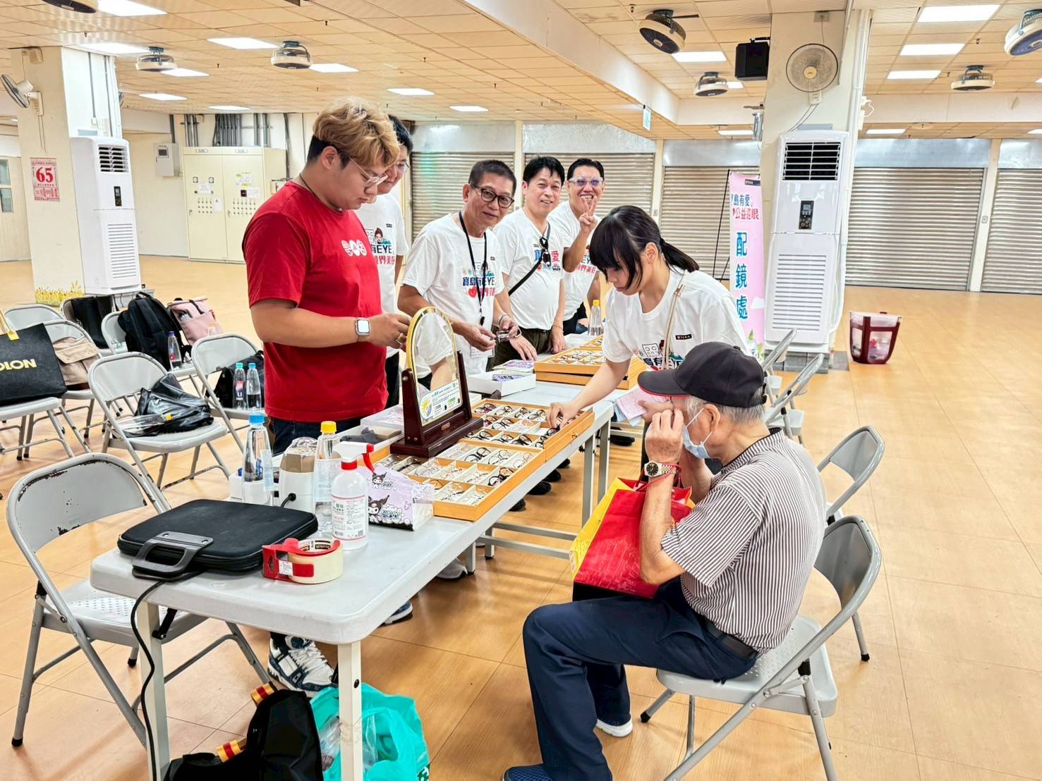 公益配鏡活動照片2
