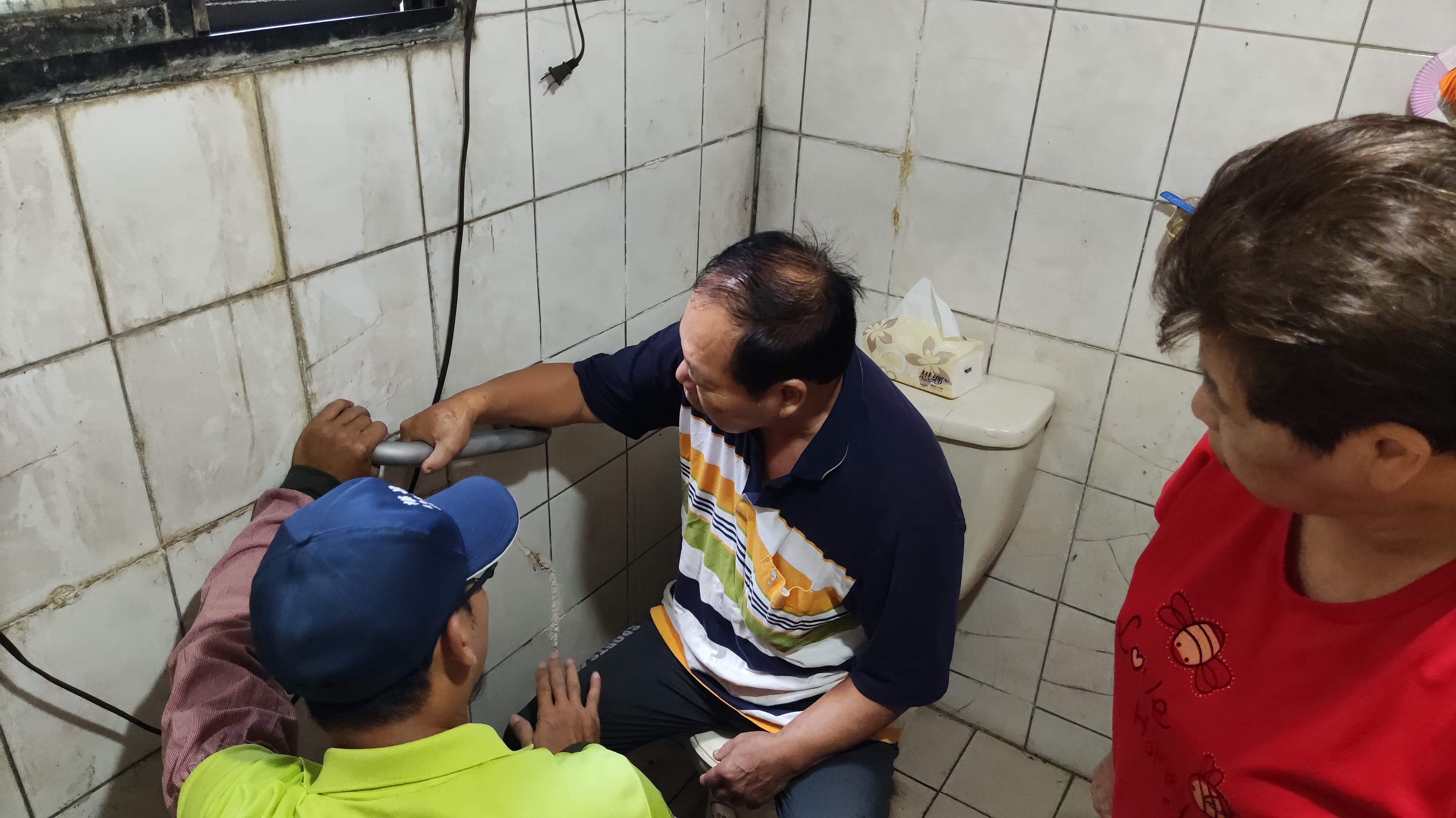 笁樂種子基金會安裝扶手-2