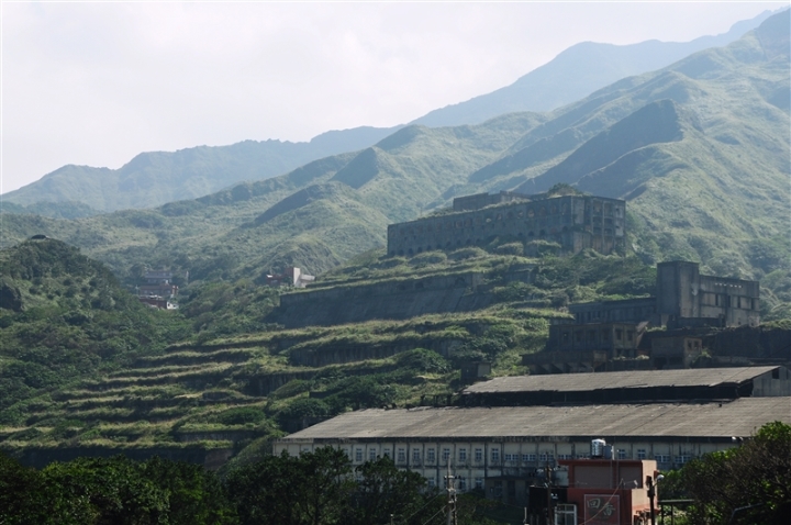 陰天時的水湳洞十三層景觀